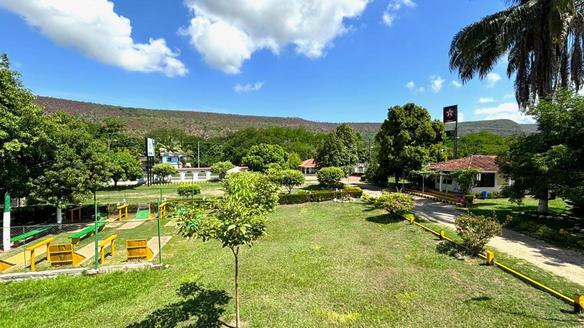 Hotel Mirador Del Sumapaz - Comfacundi Melgar Bagian luar foto